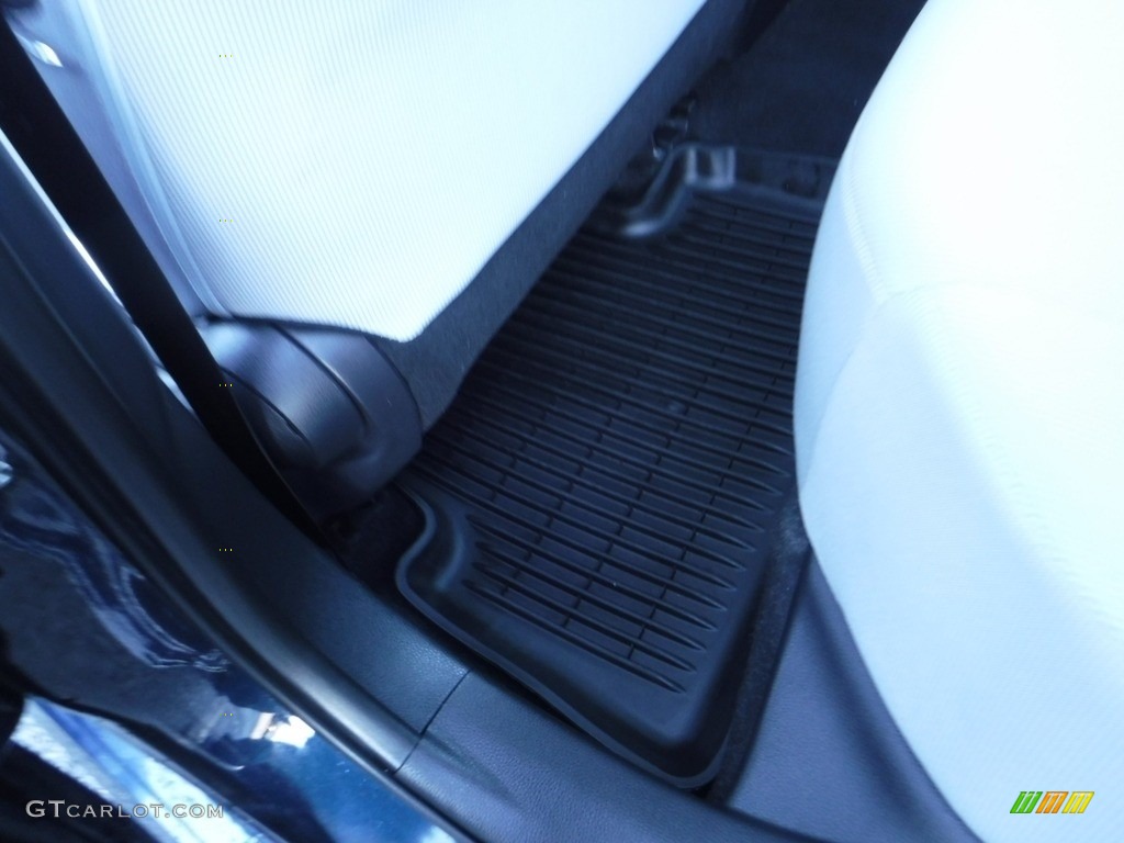 2019 Corolla Hatchback SE - Blue Flame / Moonstone photo #27