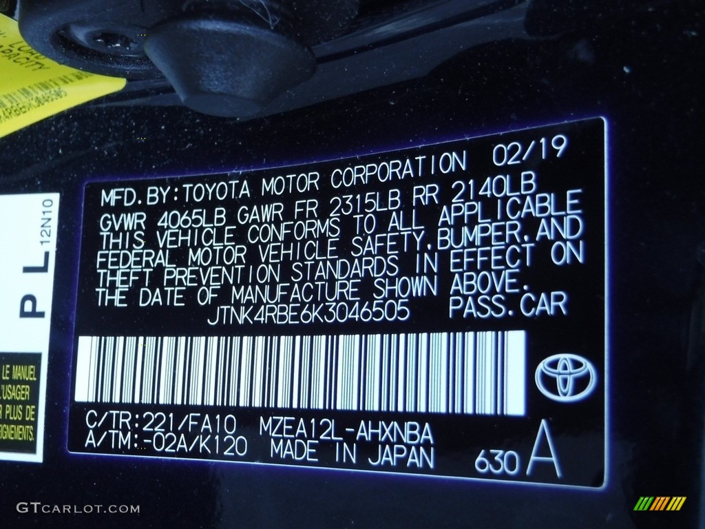 2019 Corolla Hatchback SE - Blue Flame / Moonstone photo #32