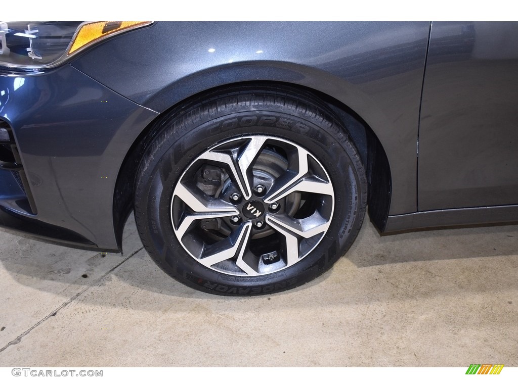 2019 Forte FE - Gravity Grey / Black photo #5