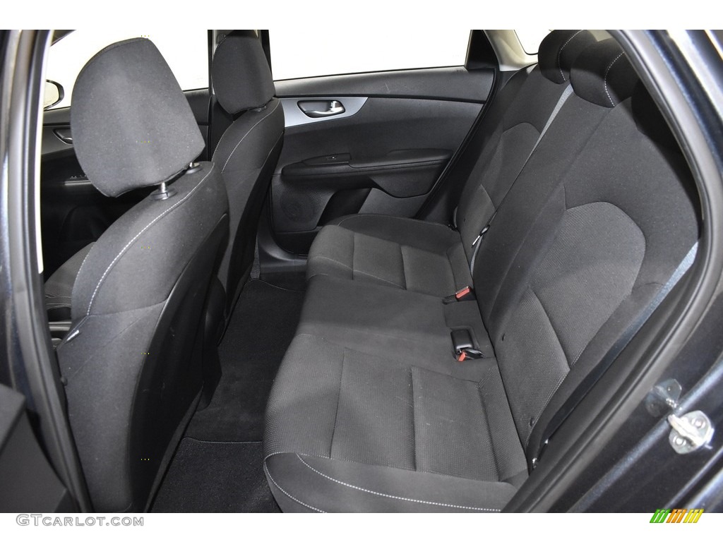 2019 Forte FE - Gravity Grey / Black photo #8