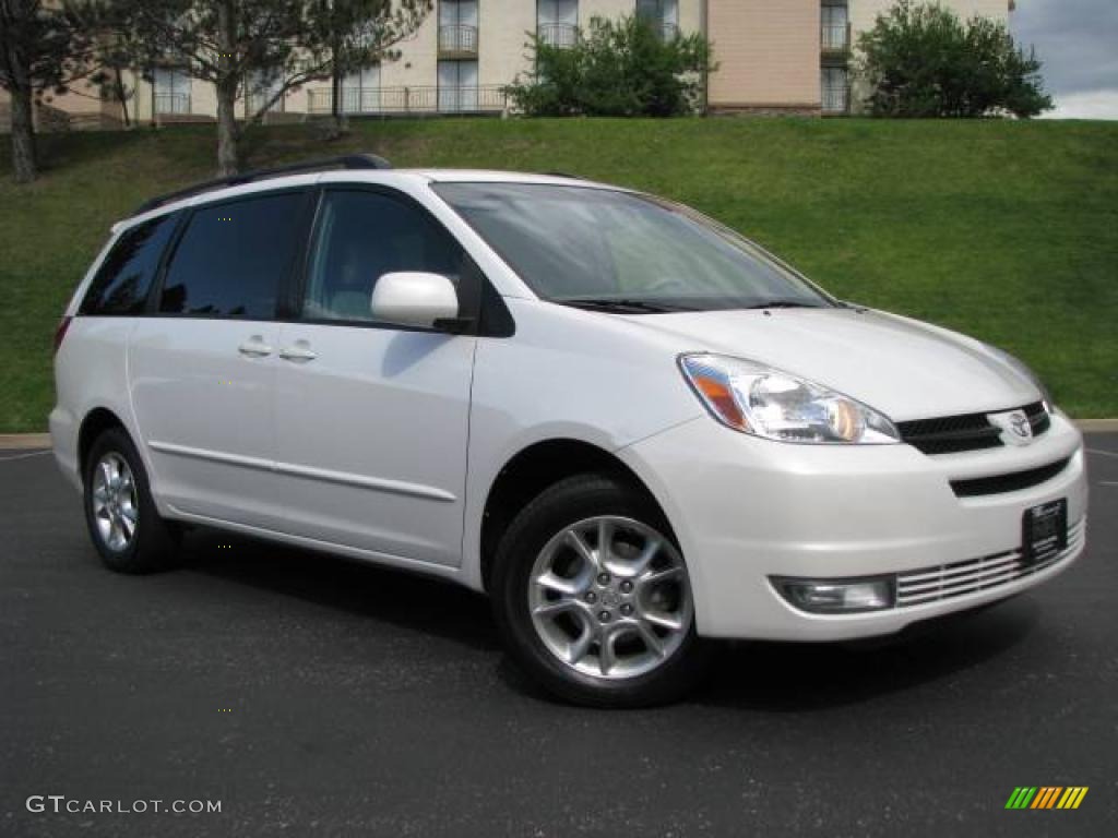 2004 Sienna XLE Limited AWD - Arctic Frost White Pearl / Fawn Beige photo #4