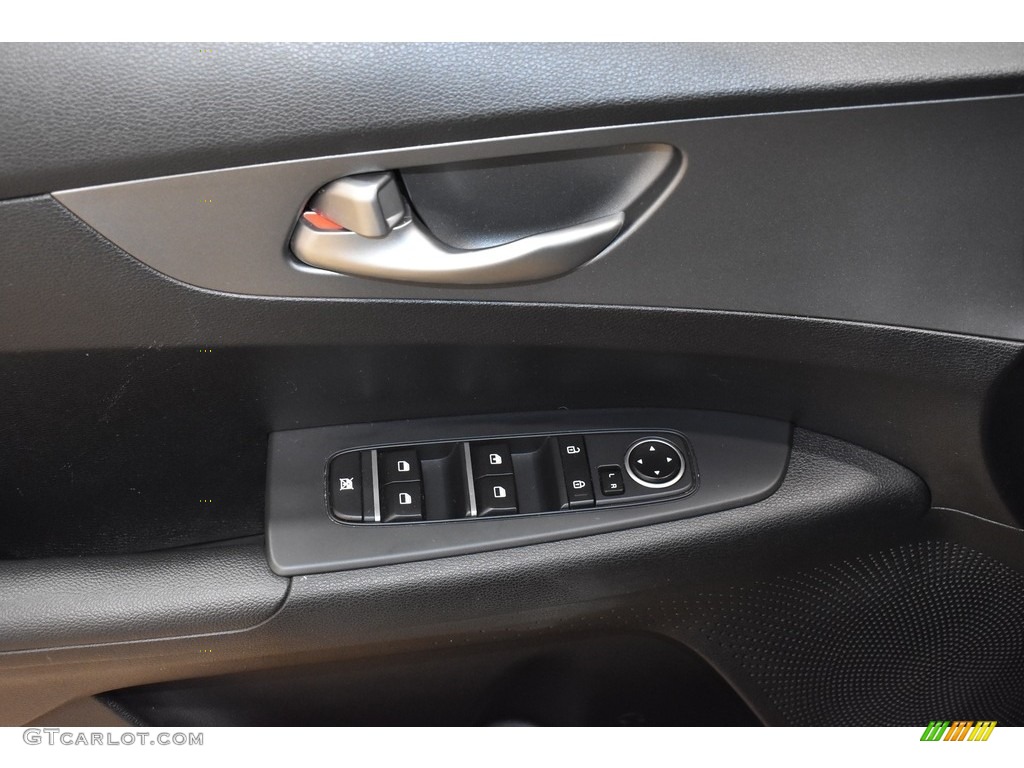 2019 Forte FE - Gravity Grey / Black photo #10