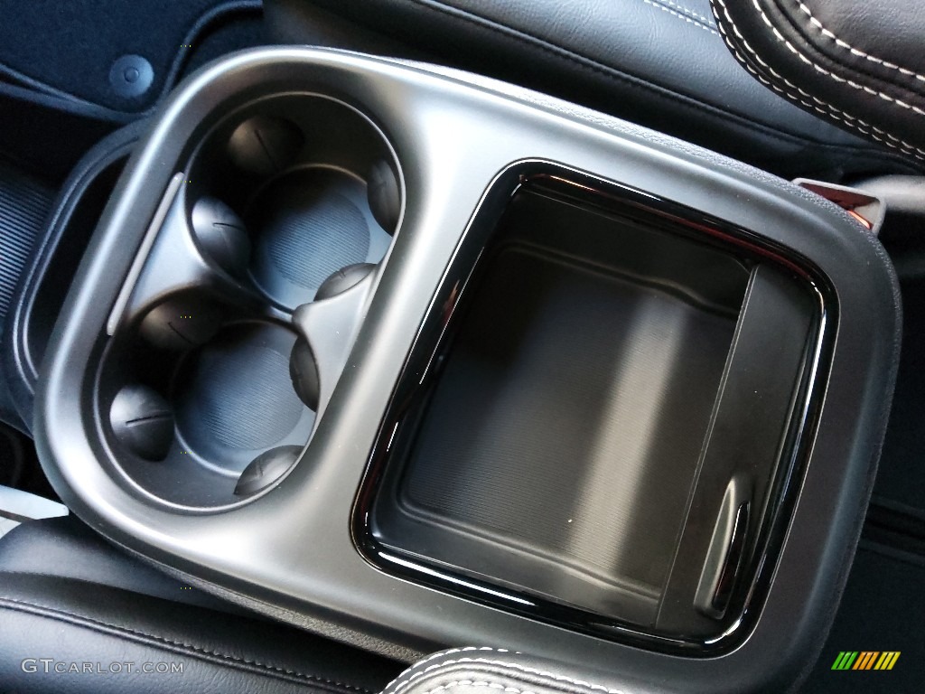 2021 Pacifica Touring L - Luxury White Pearl / Black photo #28