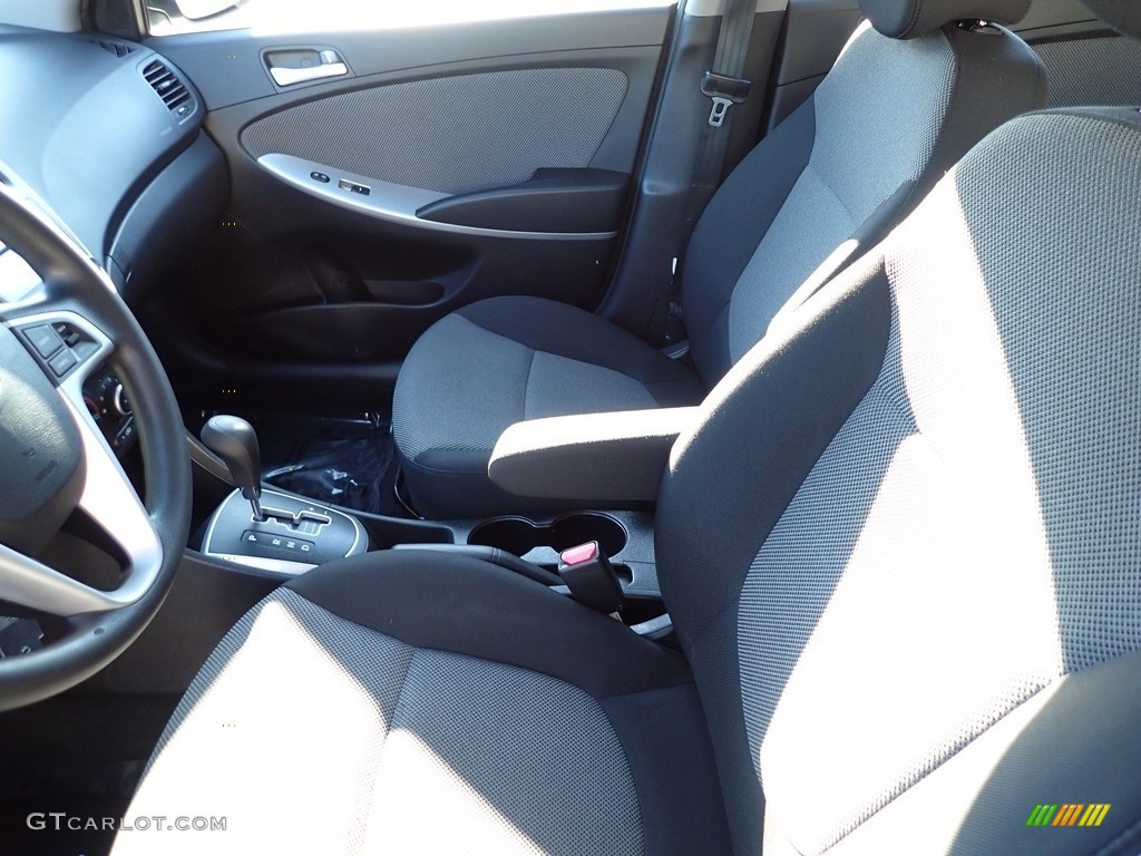 2013 Accent GS 5 Door - Ironman Silver / Black photo #11