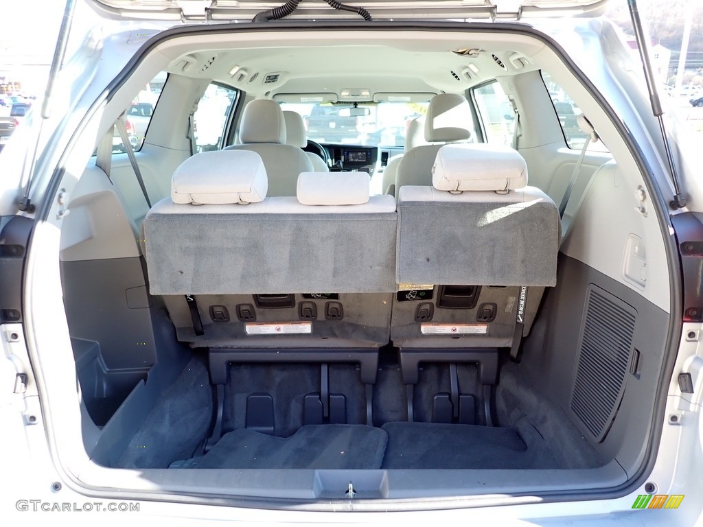 2015 Sienna L - Silver Sky Metallic / Black photo #5