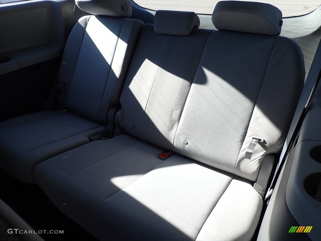 2015 Sienna L - Silver Sky Metallic / Black photo #16