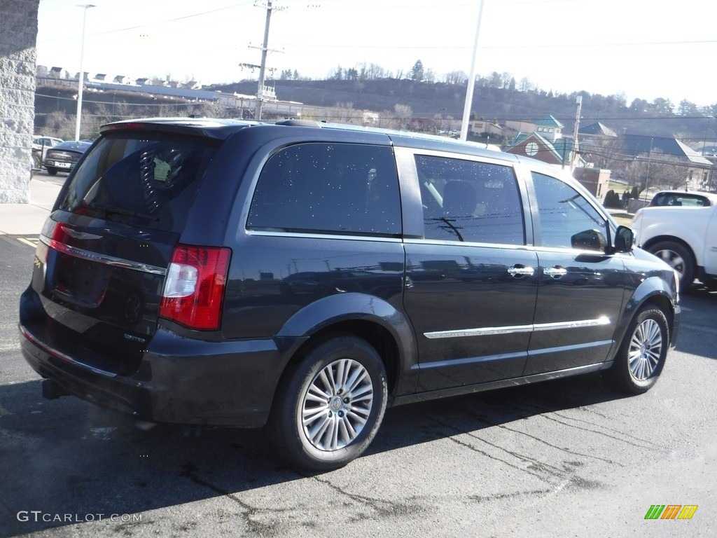 2013 Town & Country Limited - Maximum Steel Metallic / Black/Light Graystone photo #11