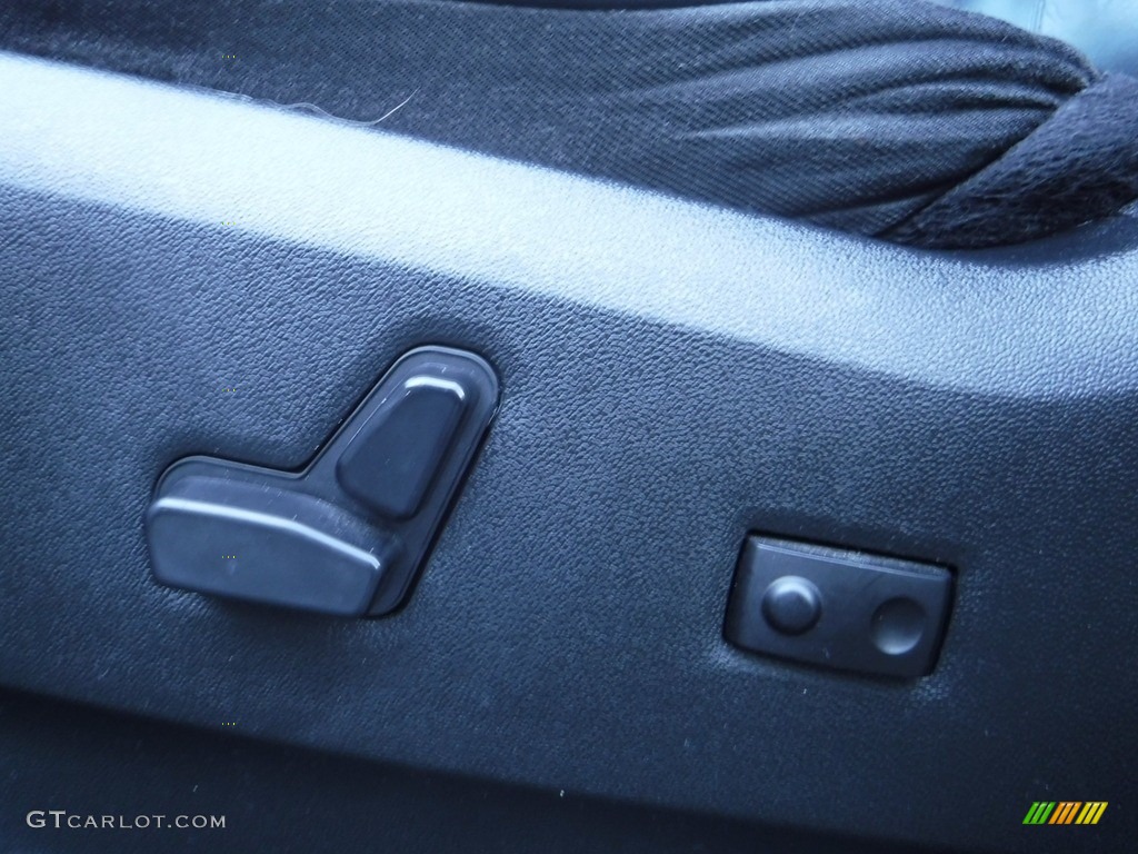 2013 Town & Country Limited - Maximum Steel Metallic / Black/Light Graystone photo #18