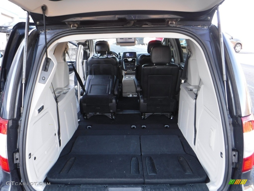 2013 Town & Country Limited - Maximum Steel Metallic / Black/Light Graystone photo #30