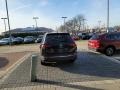 Deep Black Pearl - Tiguan S 4Motion Photo No. 3