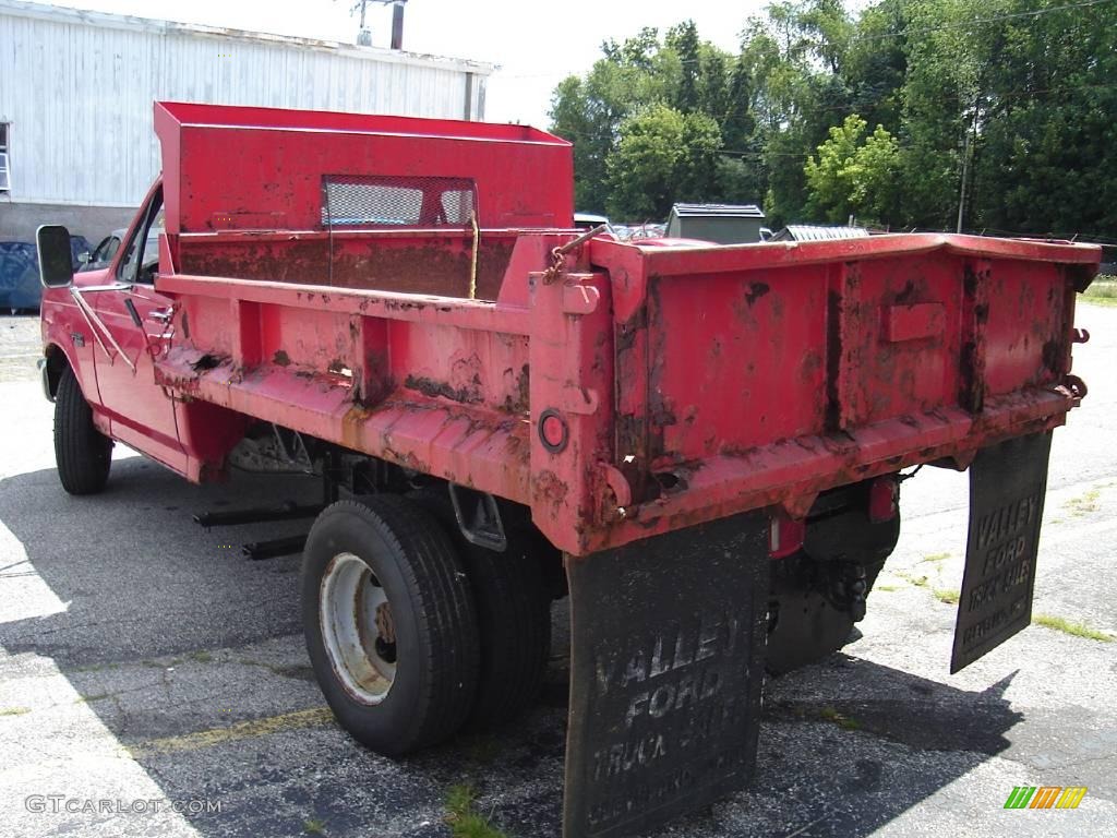 1995 F350 XL Regular Cab Chassis Dump Truck - Ultra Red / Red photo #3