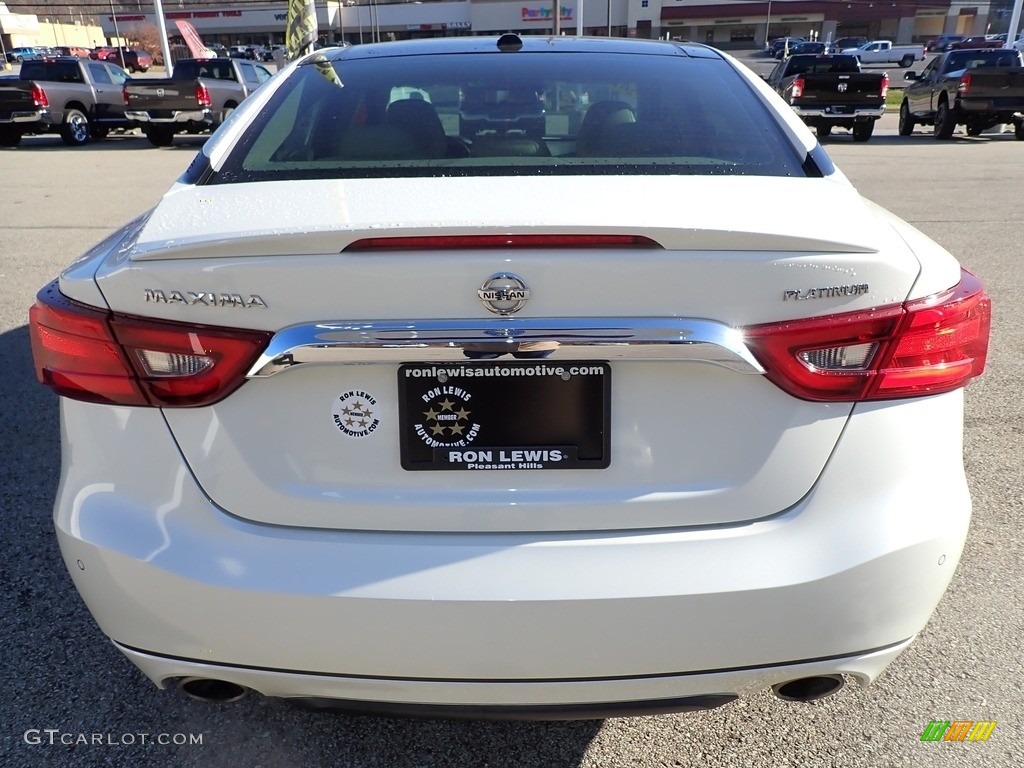 2017 Maxima Platinum - Pearl White / Cashmere photo #4