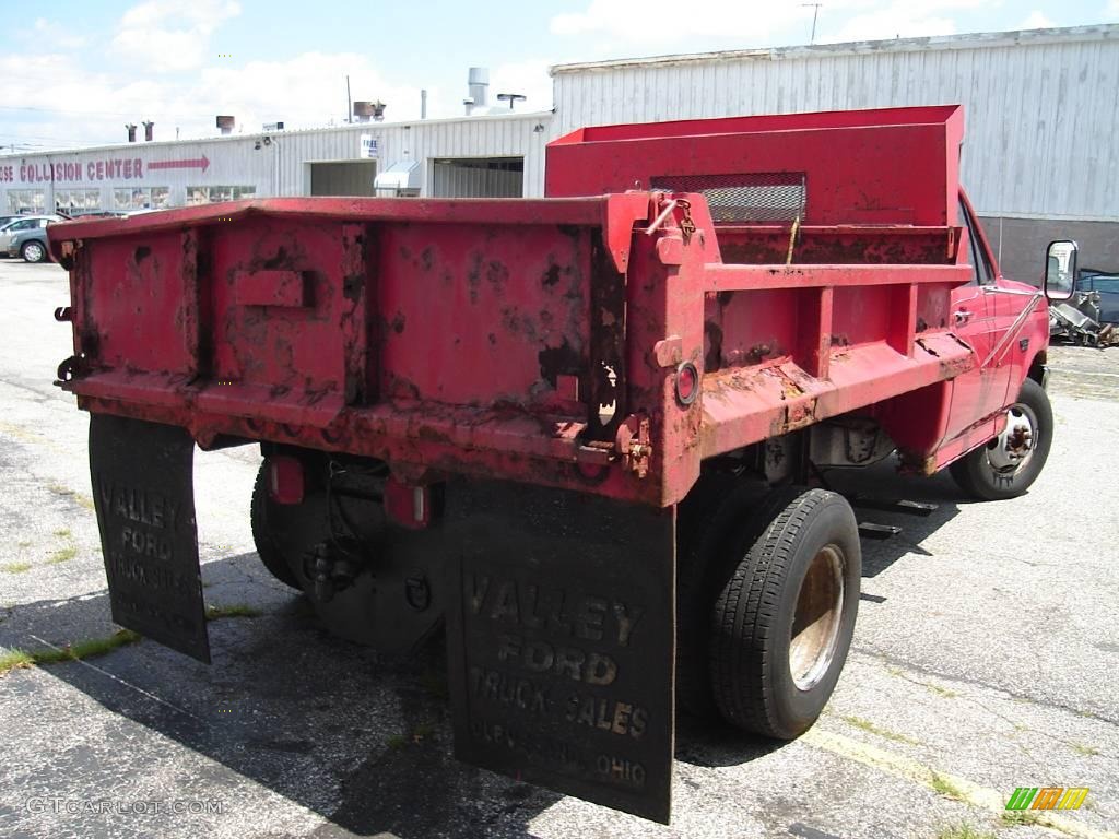 1995 F350 XL Regular Cab Chassis Dump Truck - Ultra Red / Red photo #5