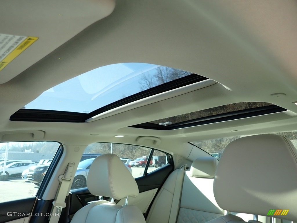 2017 Maxima Platinum - Pearl White / Cashmere photo #17