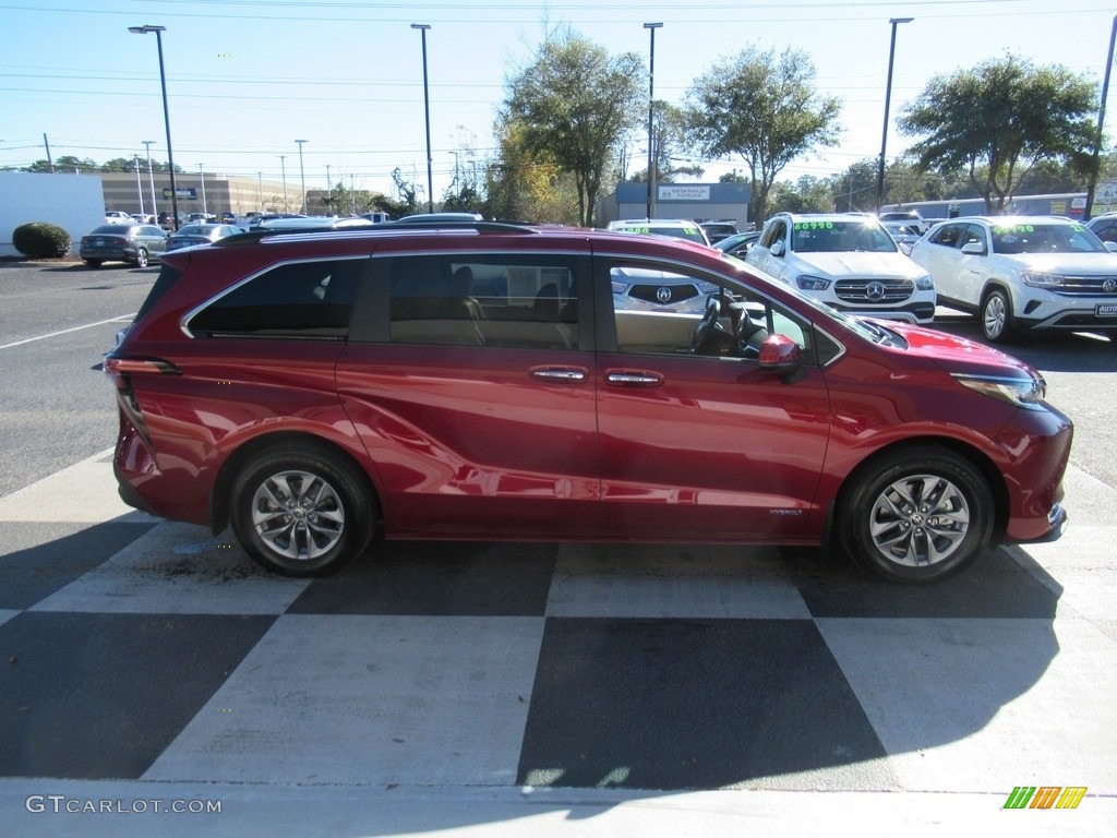 2021 Sienna XLE Hybrid - Ruby Flare Pearl / Chateau photo #3