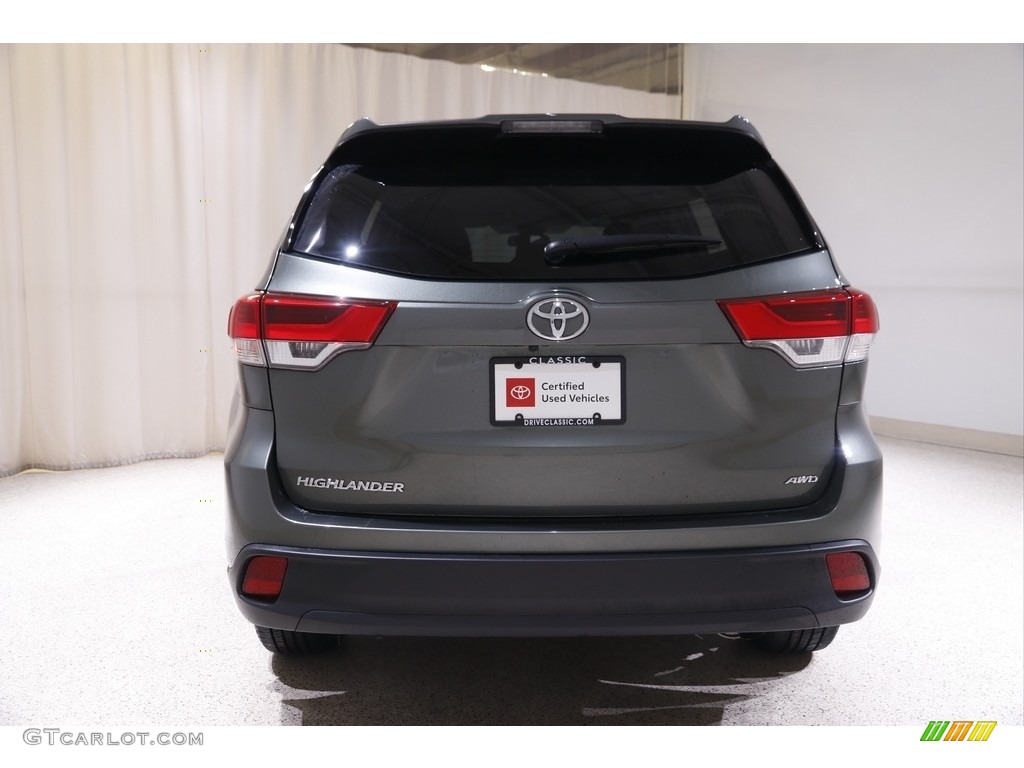 2019 Highlander LE Plus AWD - Alumina Jade Metallic / Ash photo #18