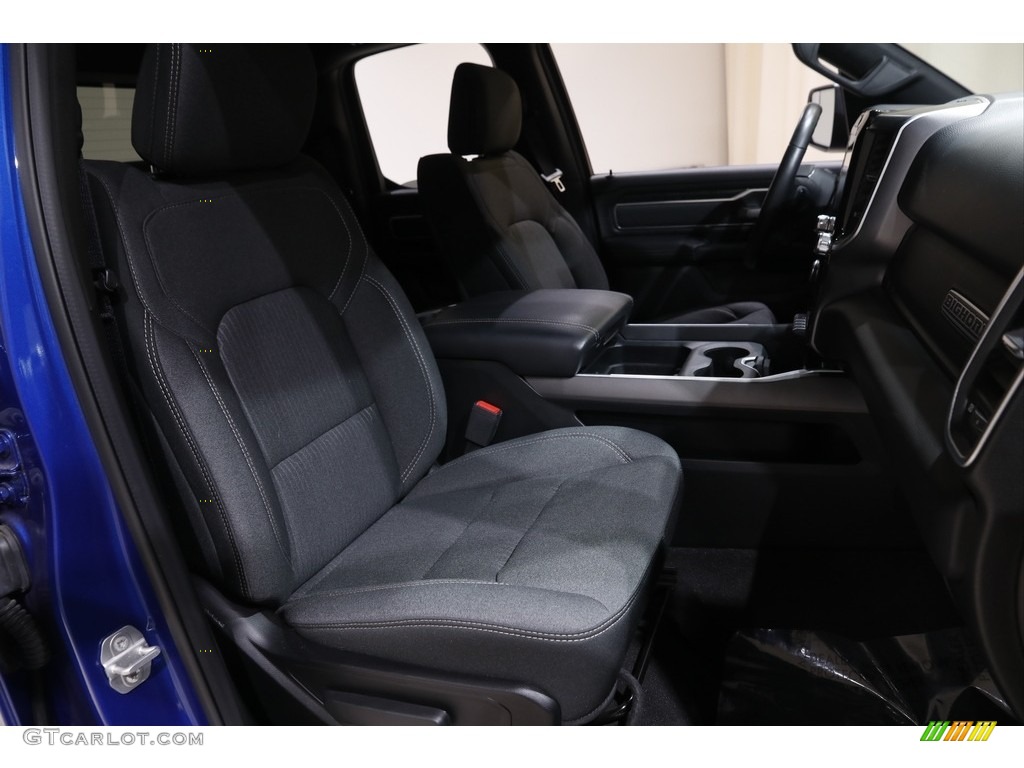 2019 1500 Big Horn Quad Cab 4x4 - Blue Streak Pearl / Black photo #19