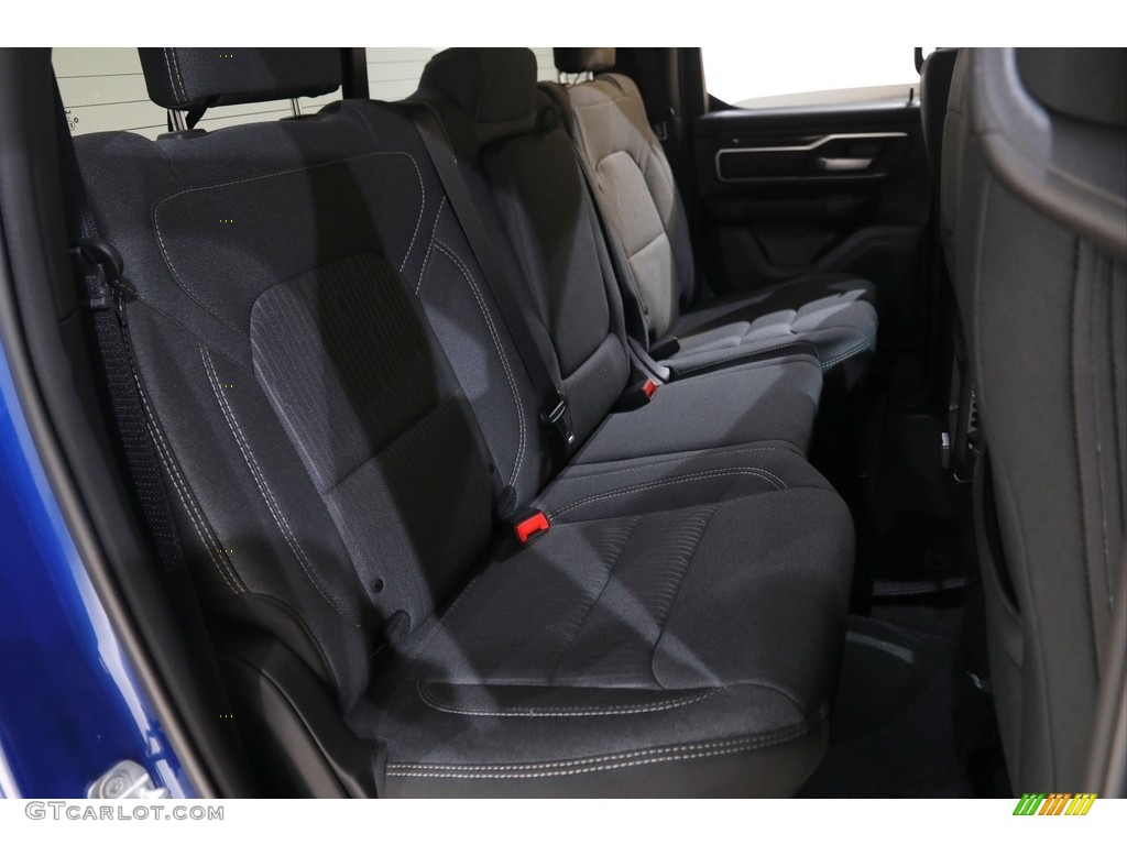2019 1500 Big Horn Quad Cab 4x4 - Blue Streak Pearl / Black photo #20