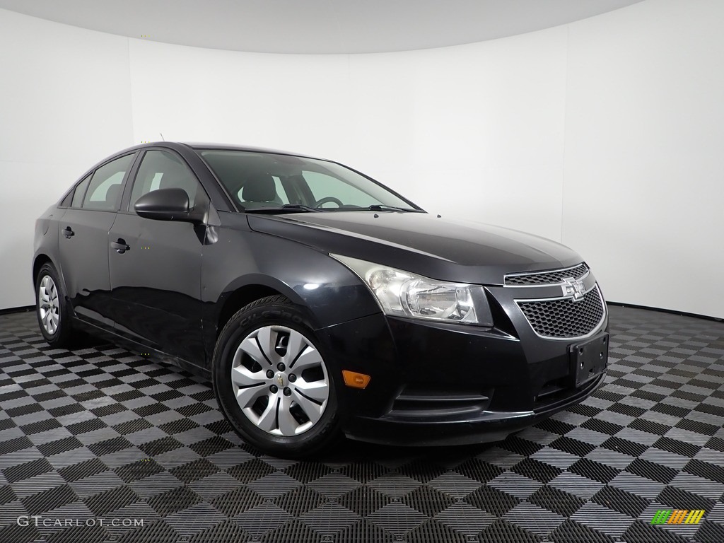 2013 Cruze LS - Black Granite Metallic / Jet Black/Medium Titanium photo #2