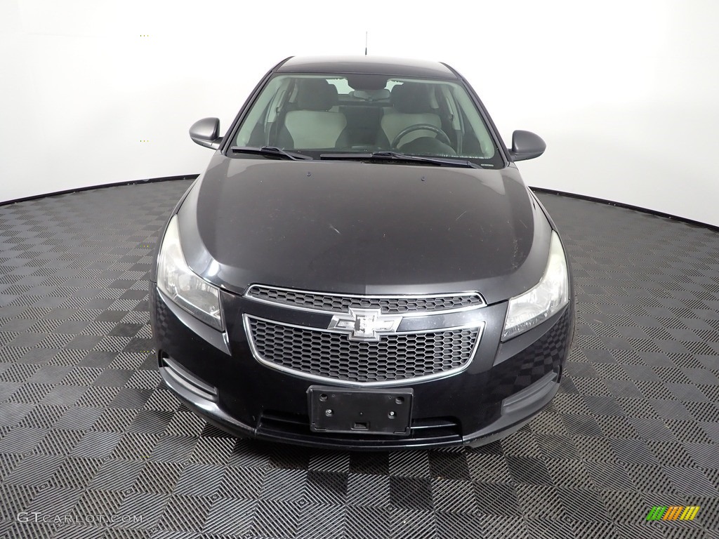 2013 Cruze LS - Black Granite Metallic / Jet Black/Medium Titanium photo #4
