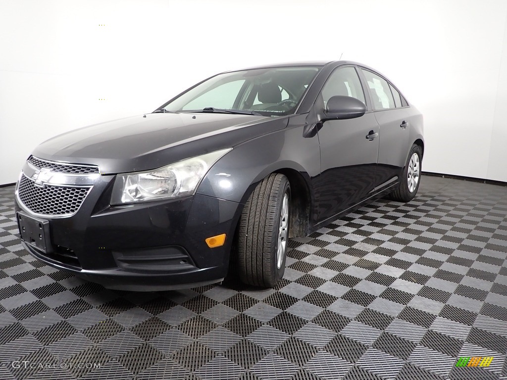 2013 Cruze LS - Black Granite Metallic / Jet Black/Medium Titanium photo #7