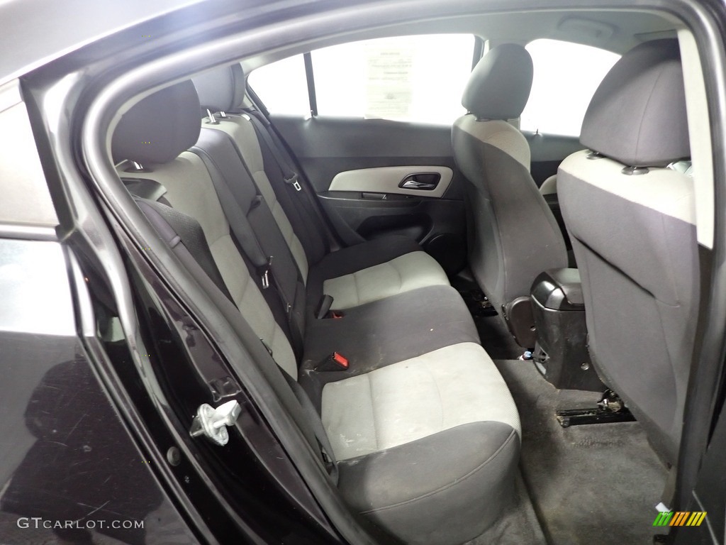 2013 Cruze LS - Black Granite Metallic / Jet Black/Medium Titanium photo #33