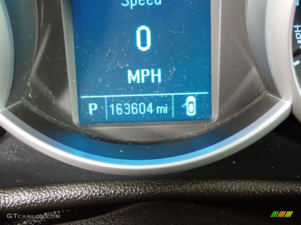 2013 Cruze LS - Black Granite Metallic / Jet Black/Medium Titanium photo #35