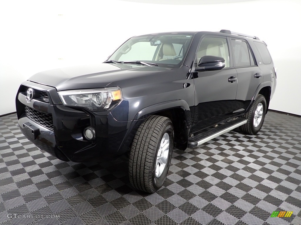 2019 4Runner SR5 Premium 4x4 - Midnight Black metallic / Sand Beige photo #10