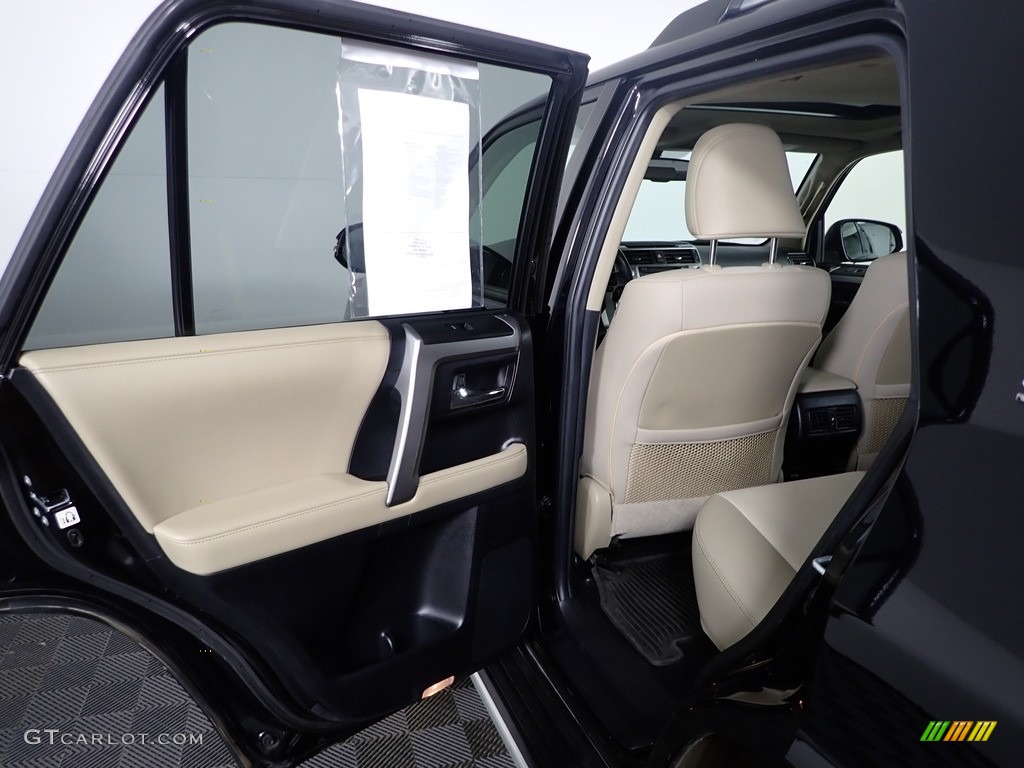 2019 4Runner SR5 Premium 4x4 - Midnight Black metallic / Sand Beige photo #31