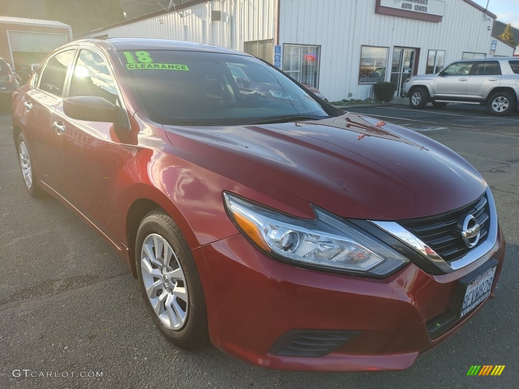 2018 Altima 2.5 S - Scarlet Ember / Charcoal photo #1
