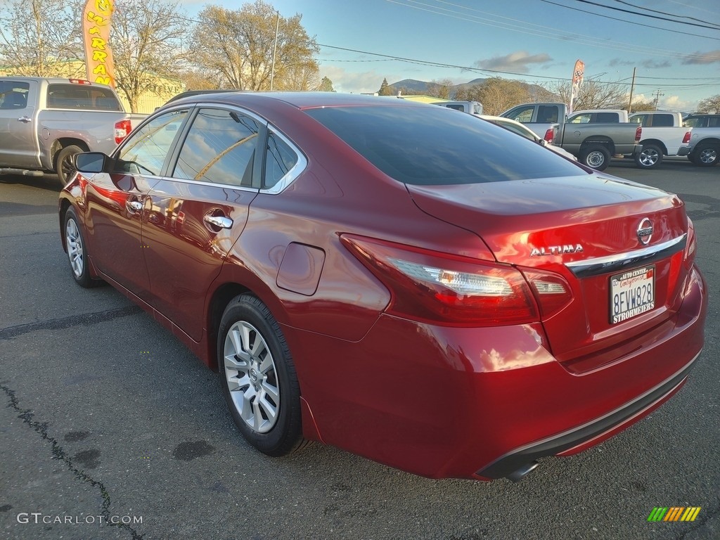 2018 Altima 2.5 S - Scarlet Ember / Charcoal photo #9