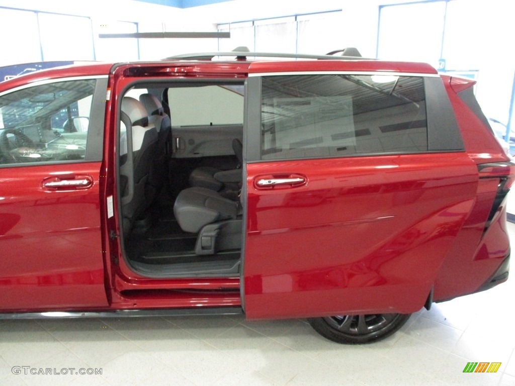 2021 Sienna XSE Hybrid - Ruby Flare Pearl / Gray photo #24