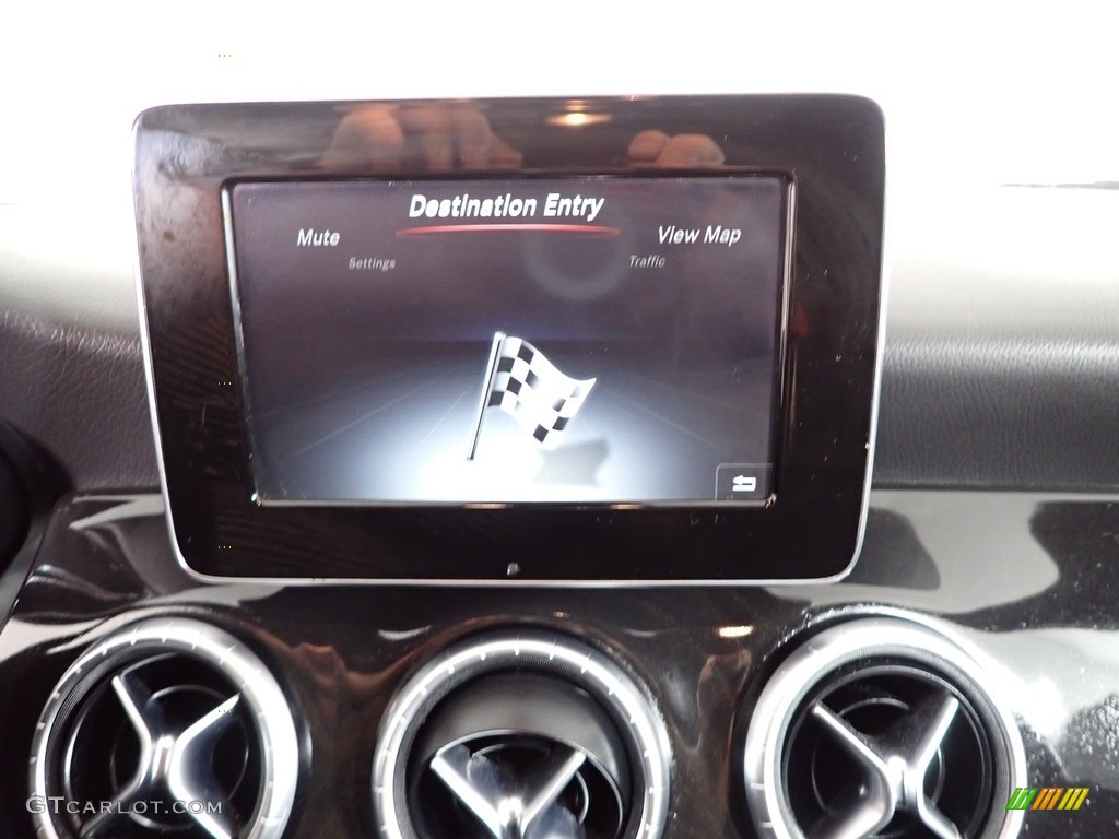 2016 CLA 250 4Matic - Cirrus White / Black photo #2