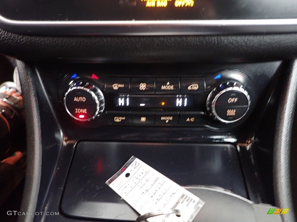 2016 CLA 250 4Matic - Cirrus White / Black photo #25