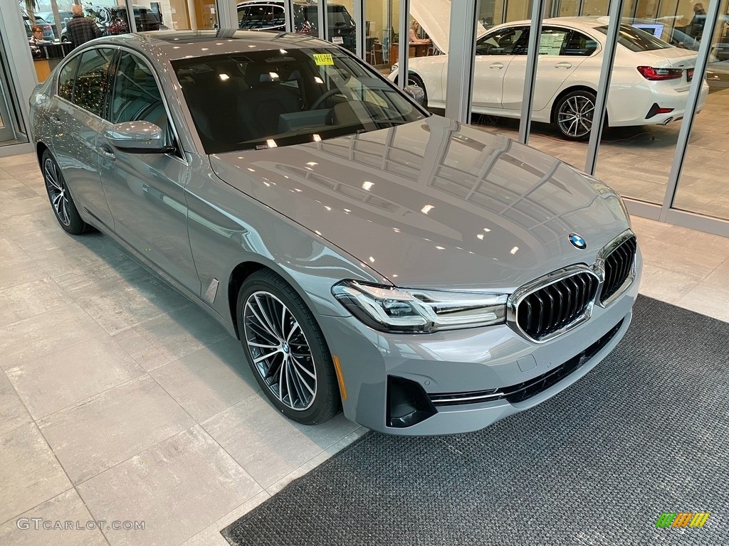 Bernina Gray Metallic 2022 BMW 5 Series 530i xDrive Sedan Exterior Photo #143422042