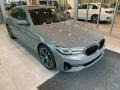 Front 3/4 View of 2022 5 Series 530i xDrive Sedan