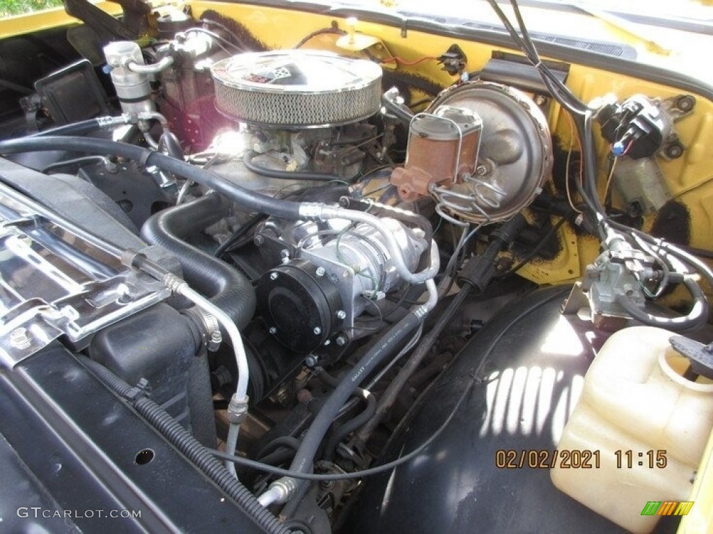 1979 Chevrolet Suburban C10 Custom Deluxe Engine Photos