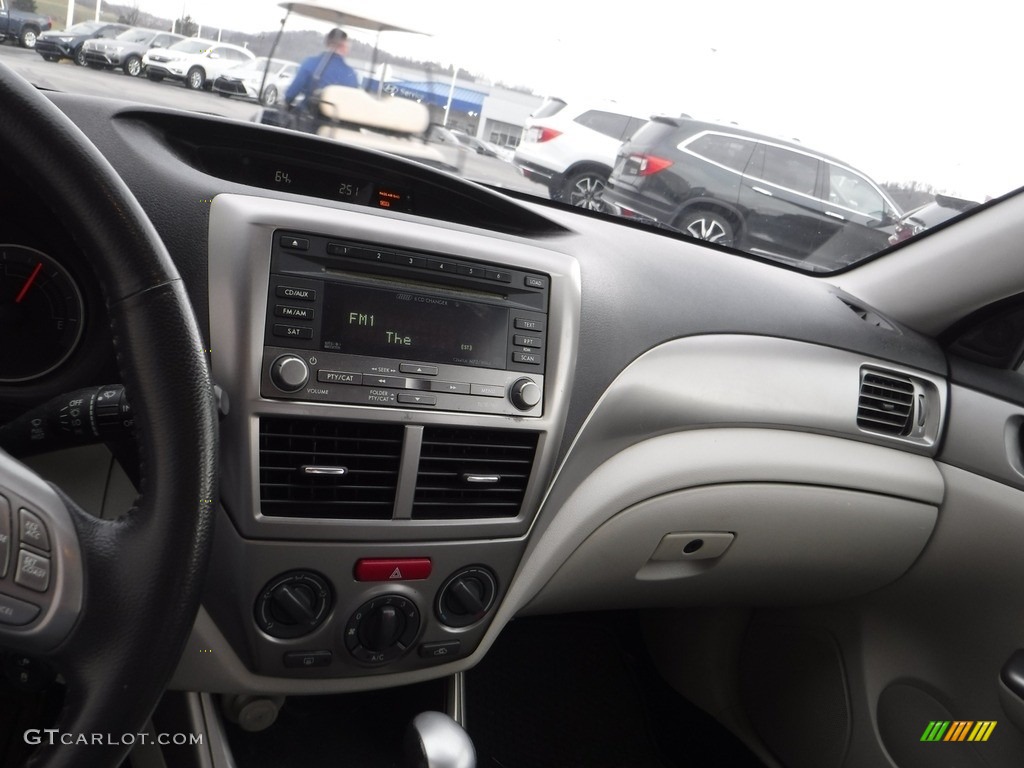 2010 Impreza 2.5i Premium Wagon - Newport Blue Pearl / Ivory photo #17