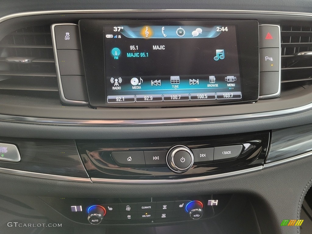 2018 Buick Enclave Essence Controls Photo #143425208