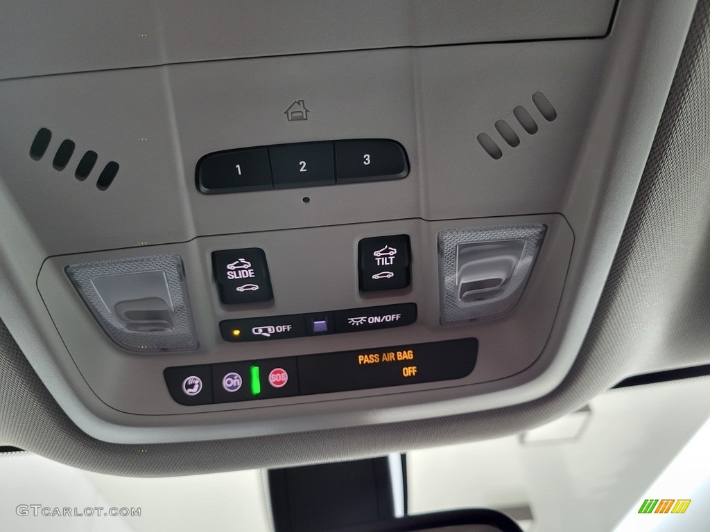 2018 Buick Enclave Essence Controls Photo #143425280