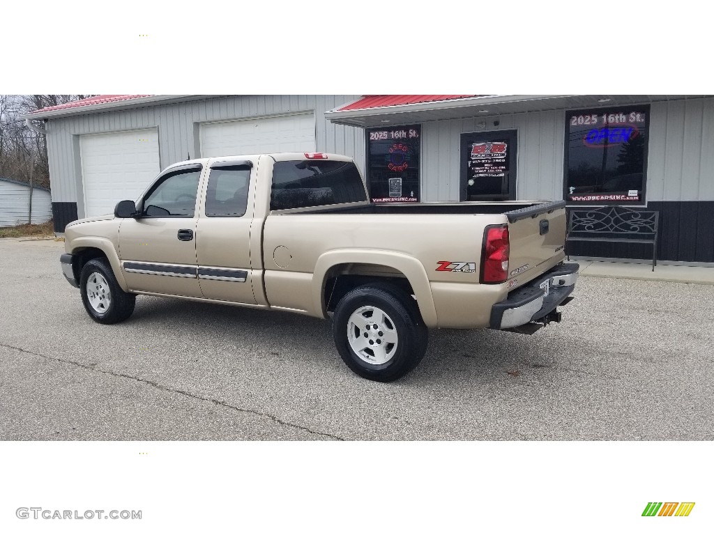 2004 Silverado 1500 LT Extended Cab 4x4 - Sandstone Metallic / Tan photo #7