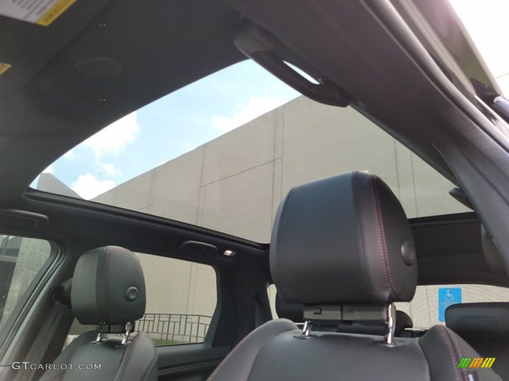 2022 Land Rover Discovery Sport S R-Dynamic Sunroof Photo #143427497