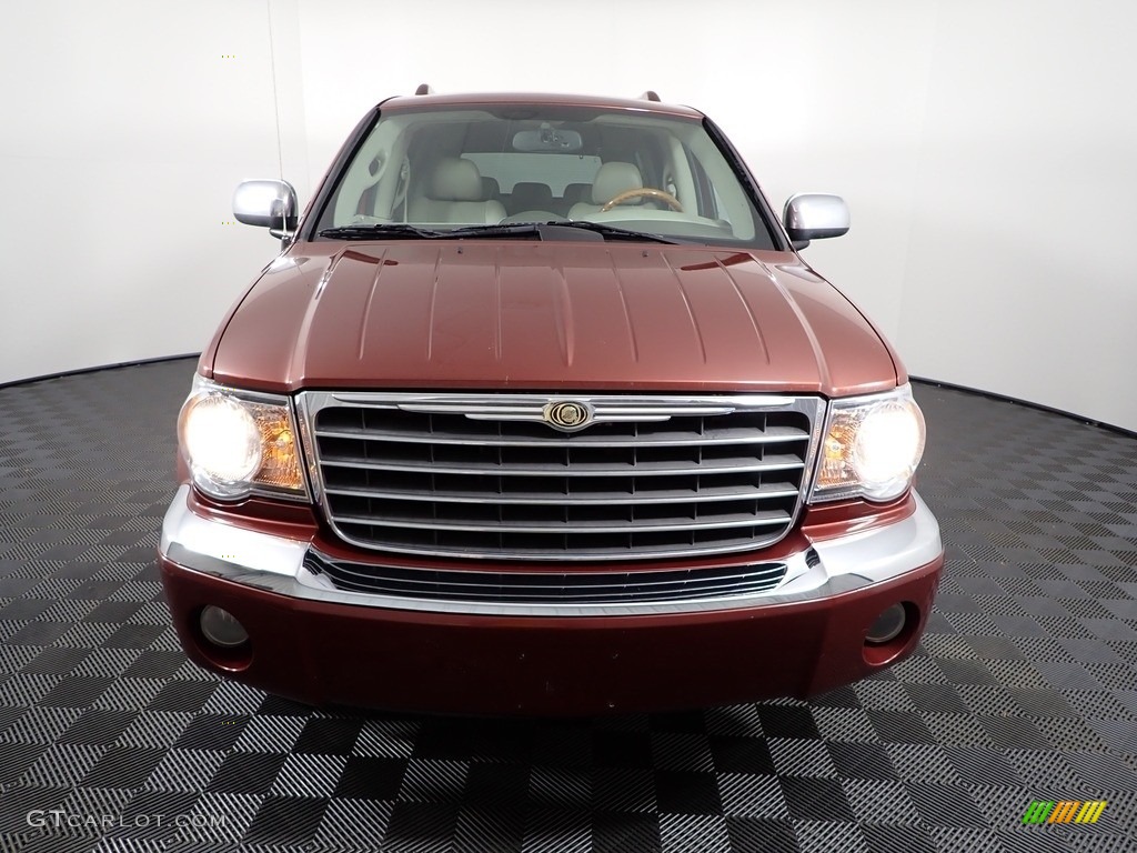 2007 Aspen Limited HEMI 4WD - Cognac Crystal Pearl / Dark Slate Gray/Light Slate Gray photo #4
