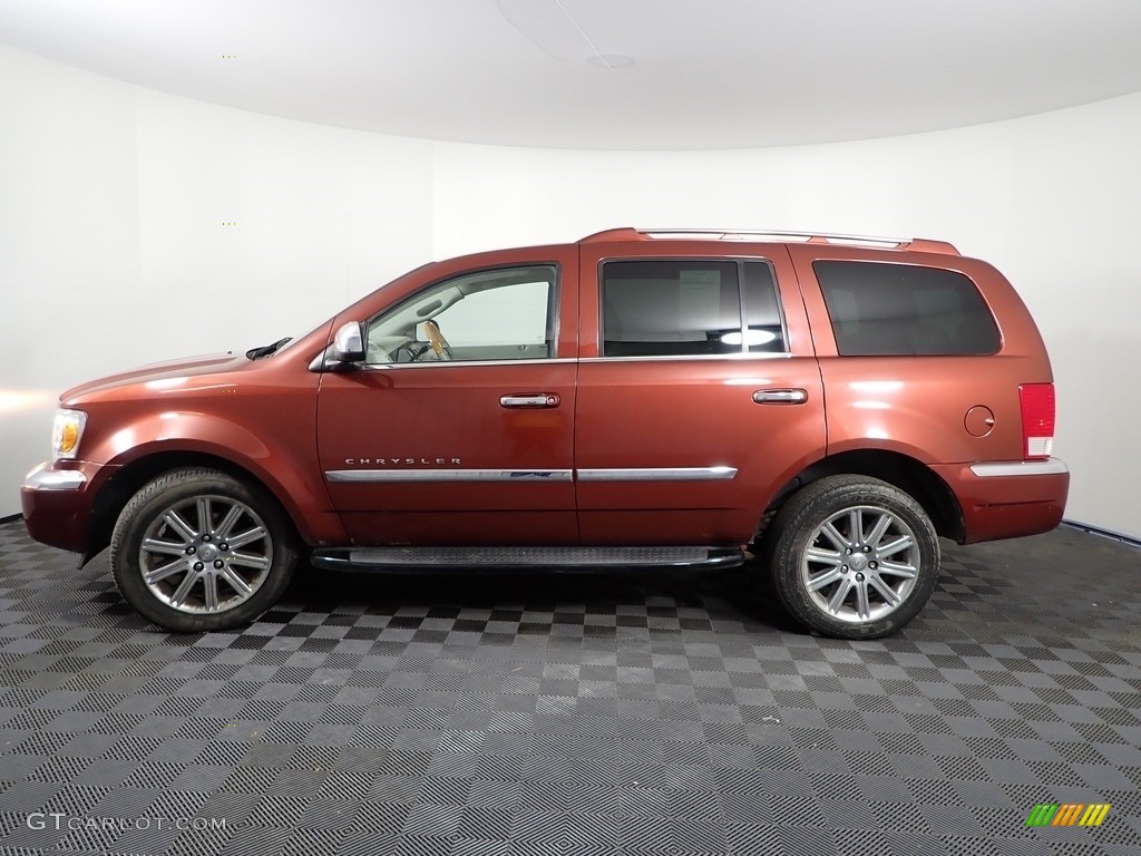 2007 Aspen Limited HEMI 4WD - Cognac Crystal Pearl / Dark Slate Gray/Light Slate Gray photo #8