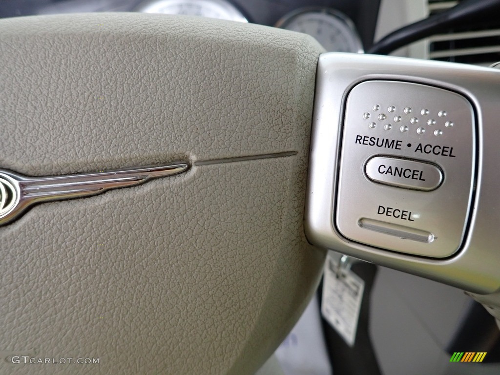 2007 Aspen Limited HEMI 4WD - Cognac Crystal Pearl / Dark Slate Gray/Light Slate Gray photo #21
