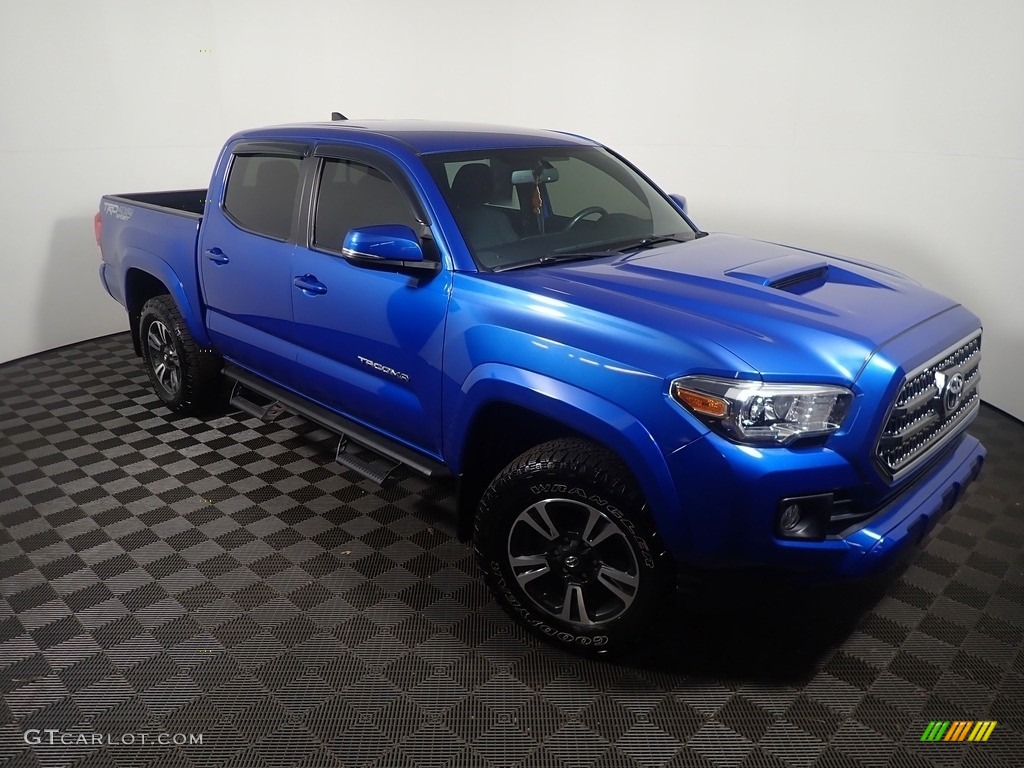 2017 Tacoma TRD Sport Double Cab 4x4 - Blazing Blue Pearl / TRD Graphite photo #4