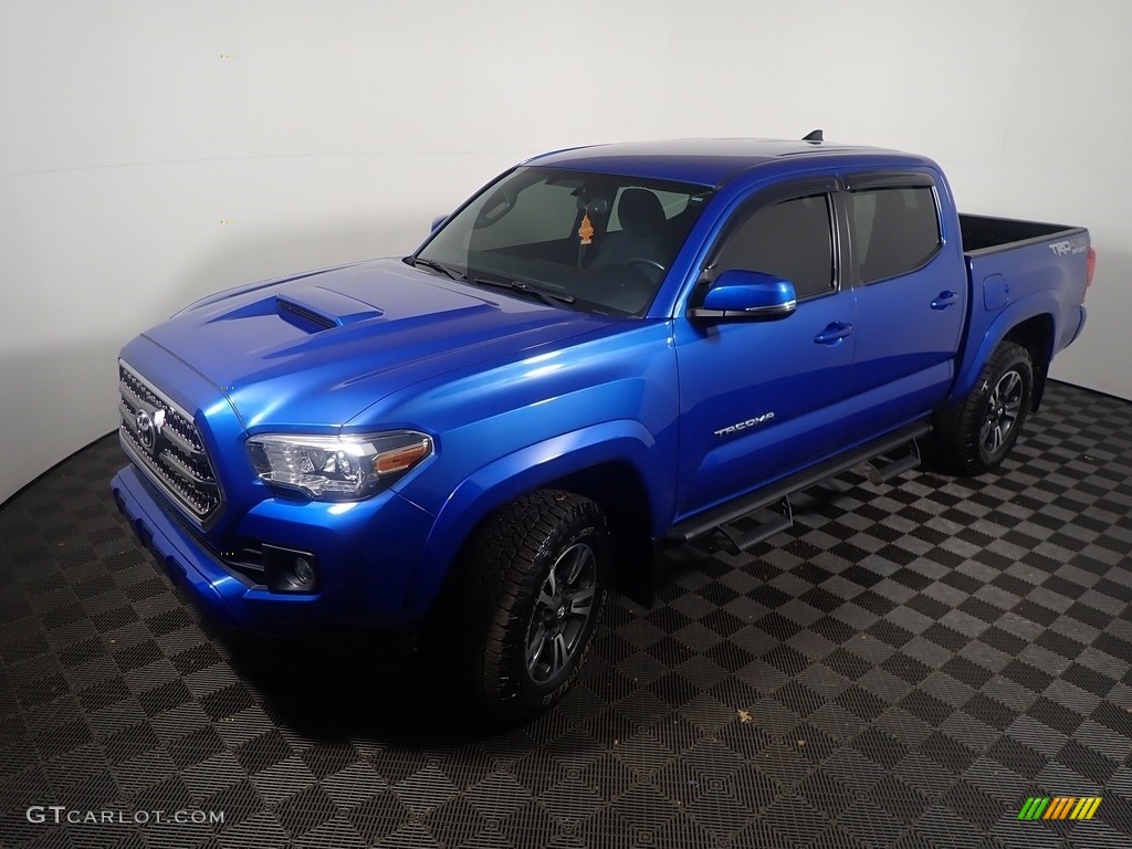 2017 Tacoma TRD Sport Double Cab 4x4 - Blazing Blue Pearl / TRD Graphite photo #10