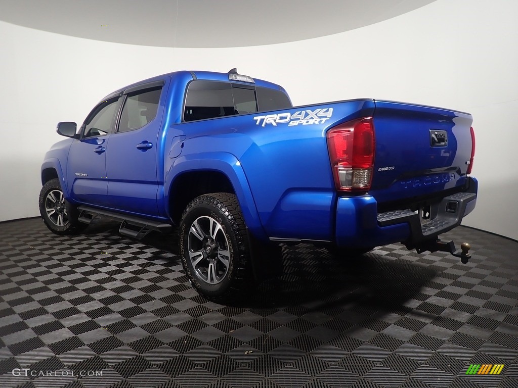 2017 Tacoma TRD Sport Double Cab 4x4 - Blazing Blue Pearl / TRD Graphite photo #12