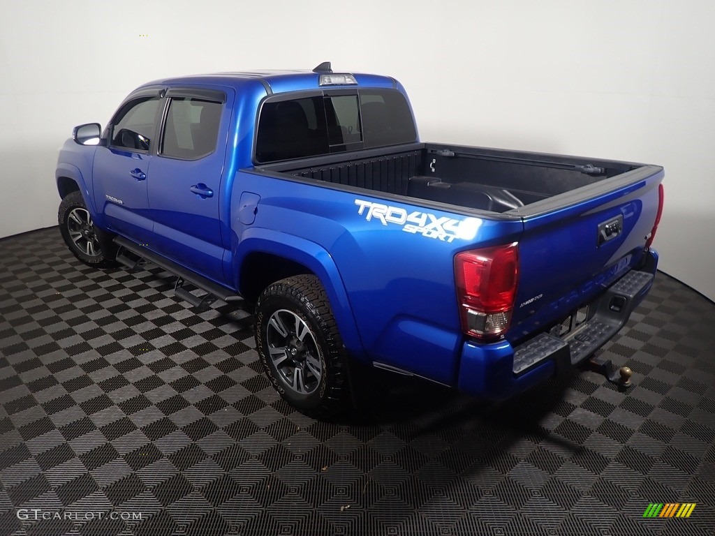 2017 Tacoma TRD Sport Double Cab 4x4 - Blazing Blue Pearl / TRD Graphite photo #13
