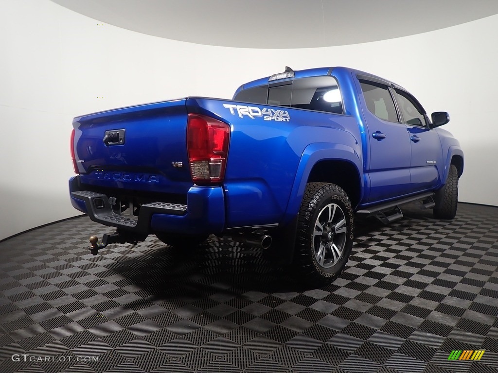 2017 Tacoma TRD Sport Double Cab 4x4 - Blazing Blue Pearl / TRD Graphite photo #16